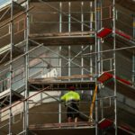 Az építőipar küzd, alkalmazkodik, megrendelésre  vár