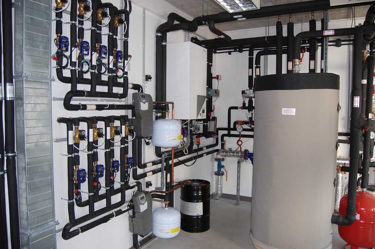 Épületgépészeti szakmai napra és kiállításra invitál a Debreceni Egyetem